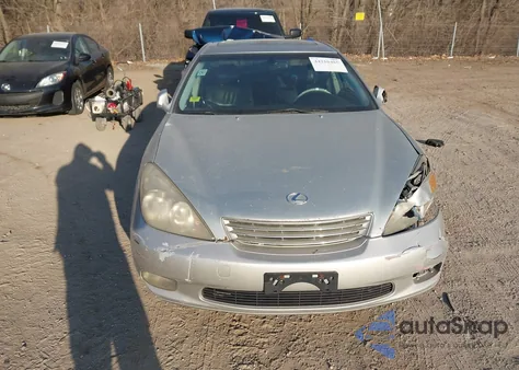 2002 Lexus Es 300 из США, поврежденный, VIN JTHBF30G525017533